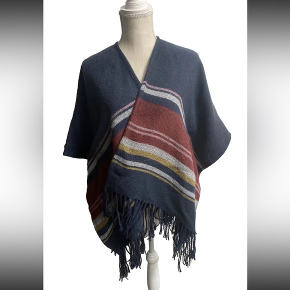HOLLISTER Poncho Women's Navy Blue Multi Color Blanket Fringe Hem XS/S - Picture 3 of 10